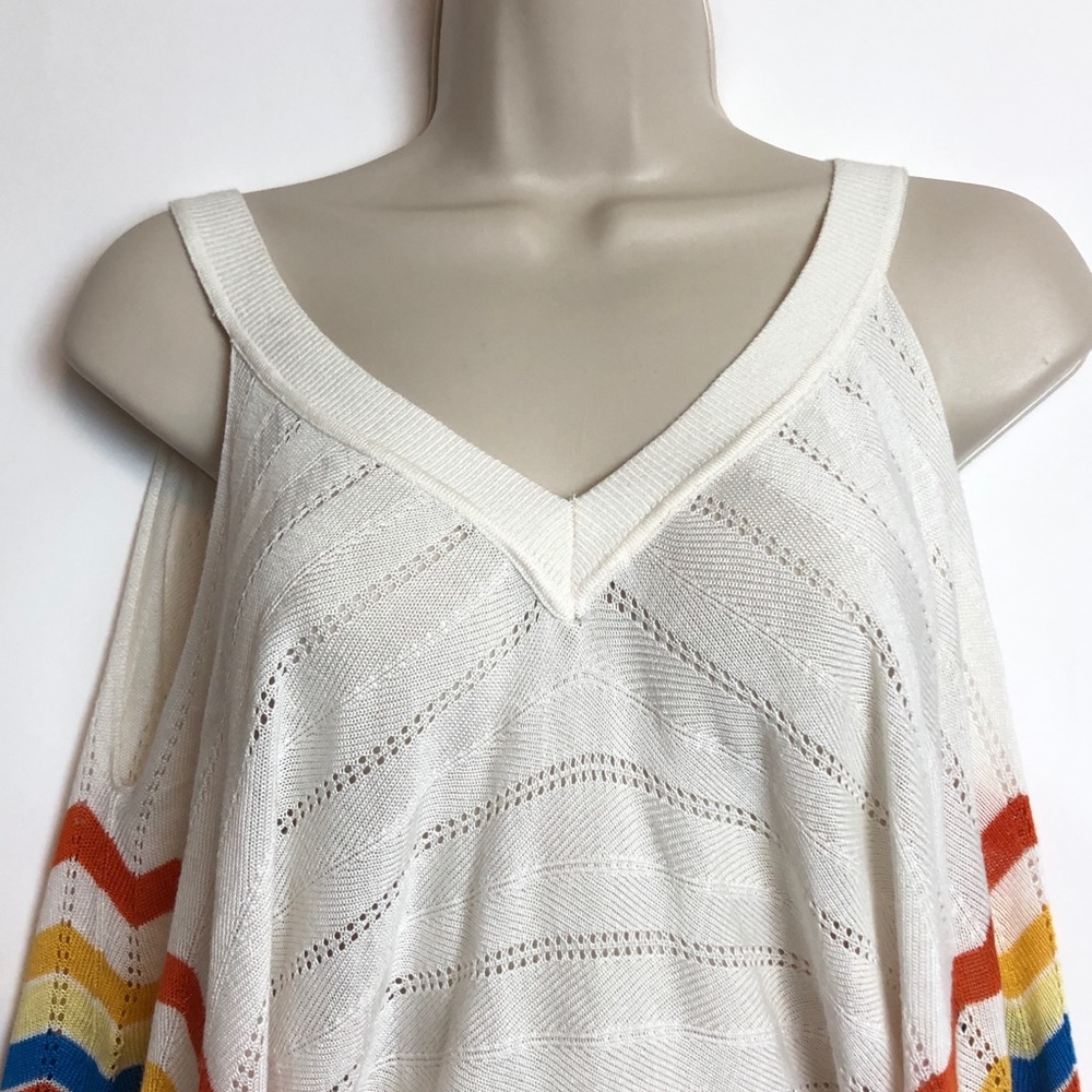 Freeway Bohemian Cold Shoulder Top - Size M- NWT - Picture 4 of 8